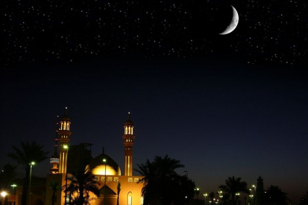 Malam 1000 bulan pasti hadir Malam 1000 bulan pasti hadir