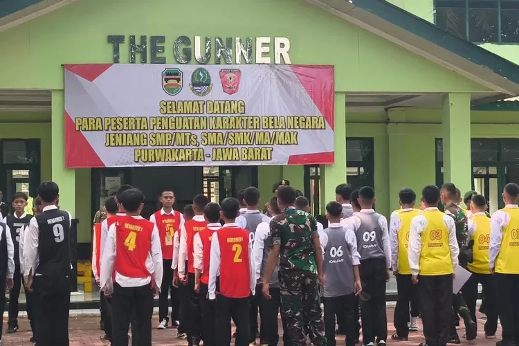 Menempa Disiplin dan Karakter, Dampak Positif Pendidikan Semi Militer bagi Siswa